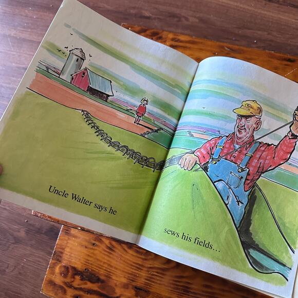 Vintage 1988 A Little Pigeon Toad Paperback Book - Picture 8 of 10